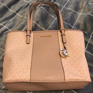AUTHENTIC Michael Kors Center Stripe Tote. BNWT.